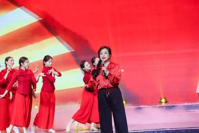 群星荟萃共绘马年新春诗意画卷，CETV诗意中国春晚录制圆满成功(图4)