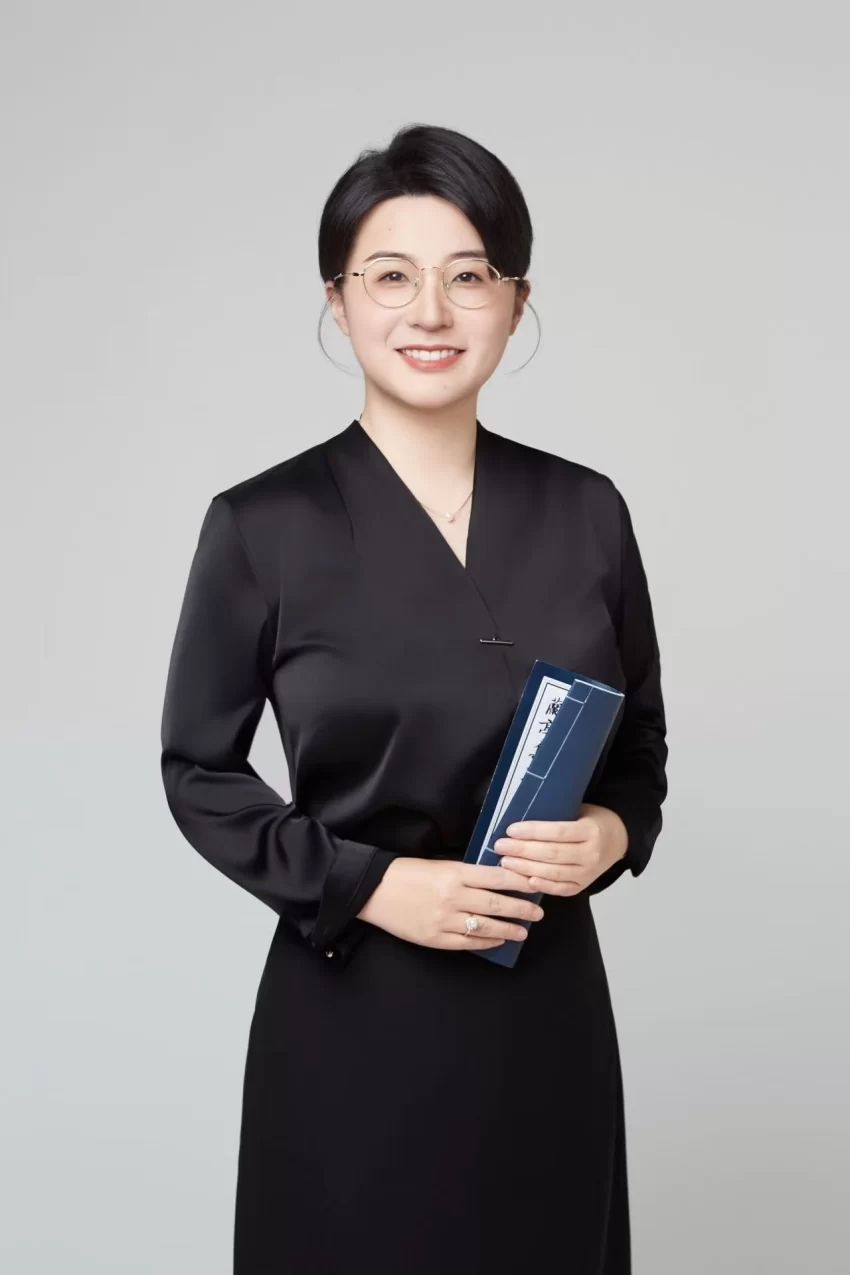 孔宁：以思辨之光，引领语文教育新风尚(图1)