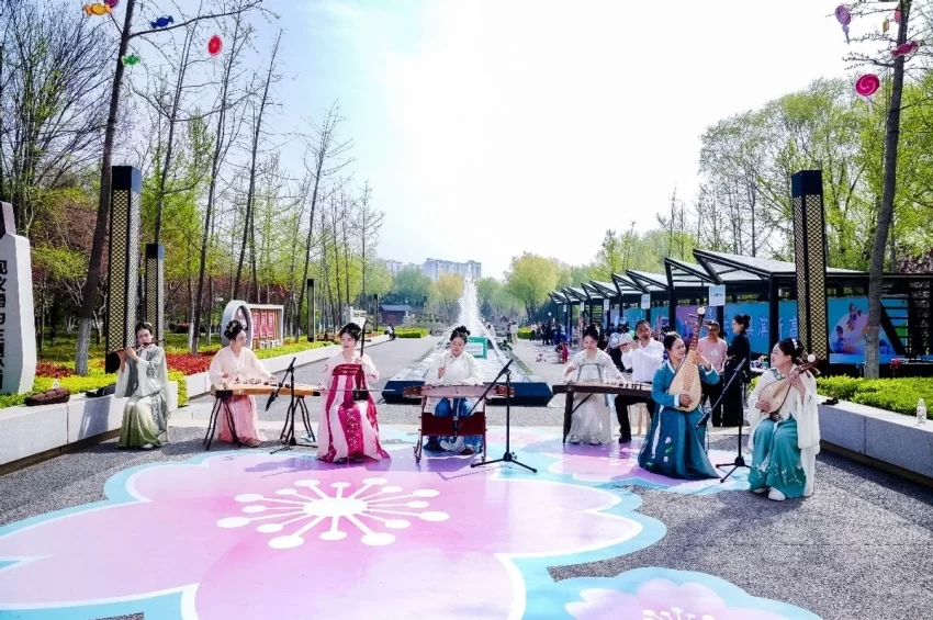 鹤舞樱飞 向新而行——2026樱花季鹤壁文旅推介大会开幕(图5)