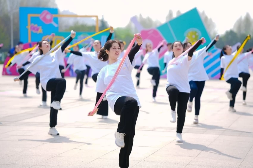 鹤舞樱飞 向新而行——2026樱花季鹤壁文旅推介大会开幕(图6)