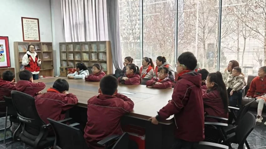 鹤壁市淇滨区天山路街道:家校社协同发力 构建青少年心理健康治理体系