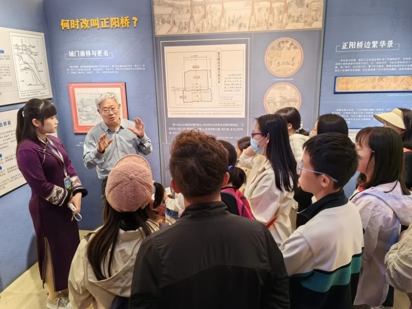 北京西城区“书香·家·春秋”家庭阅读项目再启十年新程(图3)