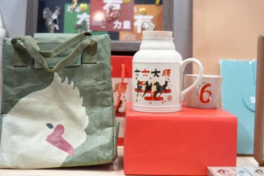 连接全球创意,共绘文博未来——北京市文物局再次亮相香港国际授权展(图6) 连接全球创意,共绘文博未来——北京市文物局再次亮相香港国际授权展(图6)
