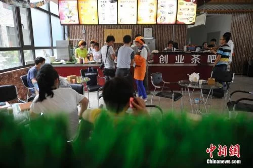 大学毕业生创业调查:近四成创业者为农村家庭背景(图2) 大学毕业生创业调查:近四成创业者为农村家庭背景(图2)