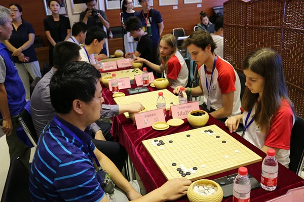 首届望京国际人才业余围棋邀请赛暨望京围棋文化交流季举办(图3) 首届望京国际人才业余围棋邀请赛暨望京围棋文化交流季举办(图3)
