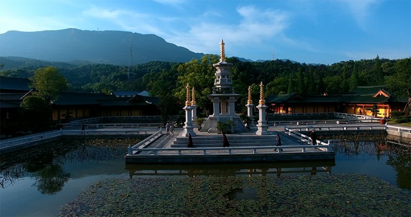 庐山东林寺:一座被传说故事浸泡的史学文化寺院(图1)