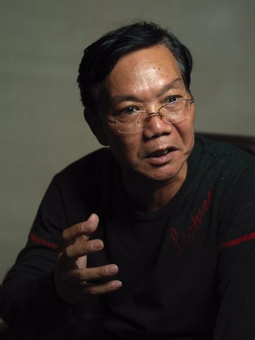 纵情诗意任平生——壮族诗人黄神彪印象(图1) 纵情诗意任平生——壮族诗人黄神彪印象(图1)