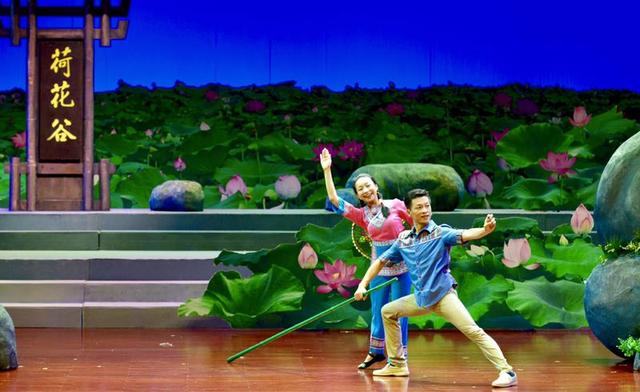 柳州两剧目参演广西剧展受关注(图1)