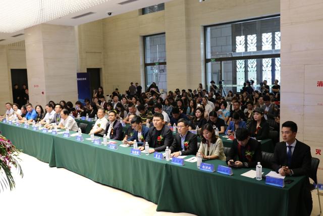 规范行业秩序，促进行业发展——中国电子商务协会微商创业发展研究院在京成立(图1)