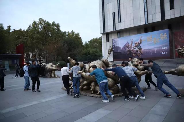 众艳亮相金陵——“一路欢歌——许鸿飞雕塑世界巡展·南京站”启幕(图22)