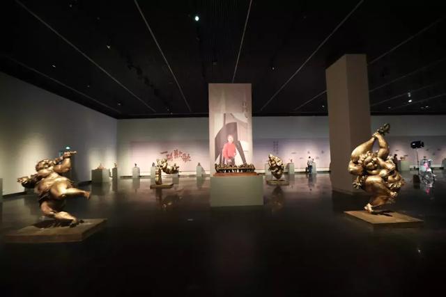 众艳亮相金陵——“一路欢歌——许鸿飞雕塑世界巡展·南京站”启幕(图10)