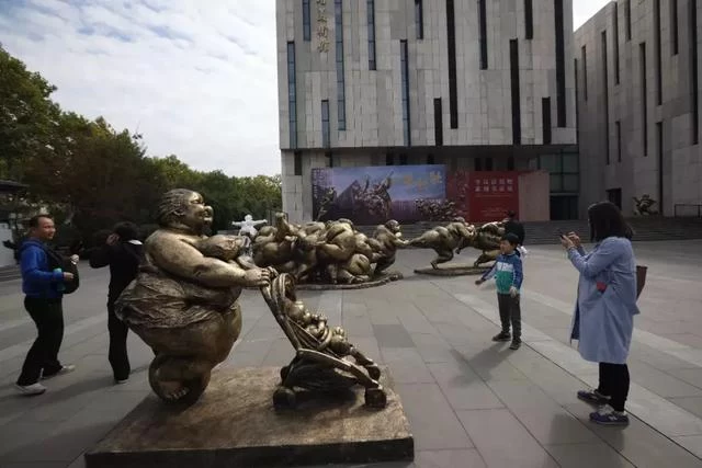 众艳亮相金陵——“一路欢歌——许鸿飞雕塑世界巡展·南京站”启幕(图18)