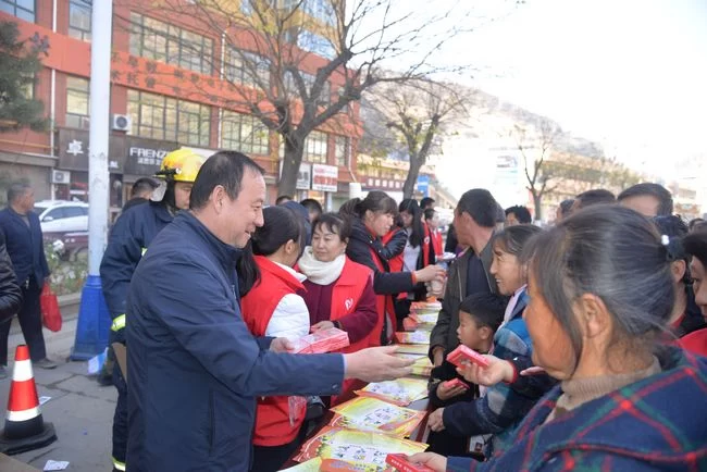 陕西清涧：2018年度“119消防宣传月”正式启动(图4)