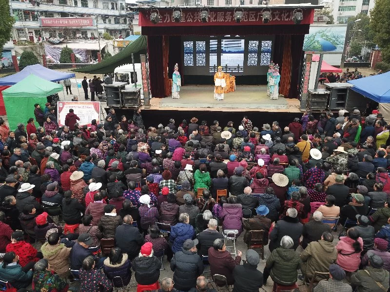 手持彩练当空舞——湖北浠水县努力创建国家公共文化服务体系示范区(图3)