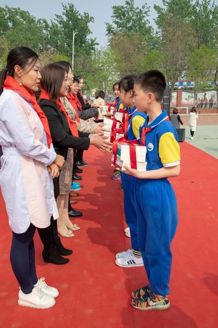 当少年遇上经典——北京顺义马坡镇举办世界读书日主题活动(图3)