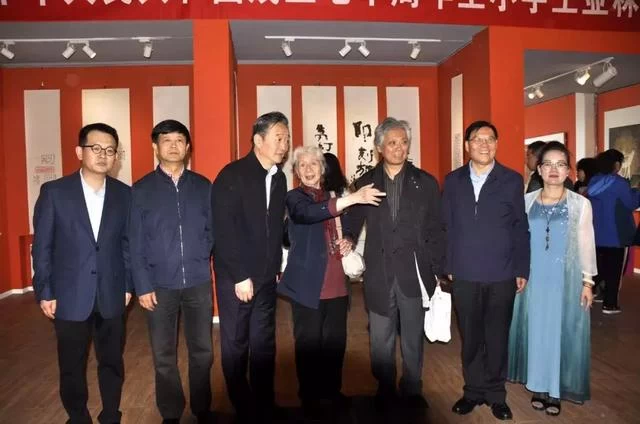 王小宇、王亚林(女)书画展在开明美术馆举行(图1) 王小宇、王亚林(女)书画展在开明美术馆举行(图1)