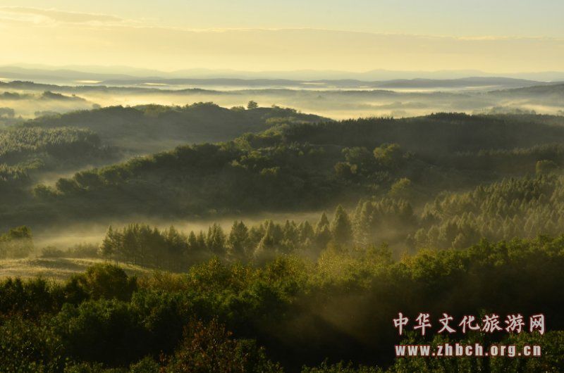 旅游季节 木兰围场强化使命担当 突出生态保护(图3) 旅游季节 木兰围场强化使命担当 突出生态保护(图3)