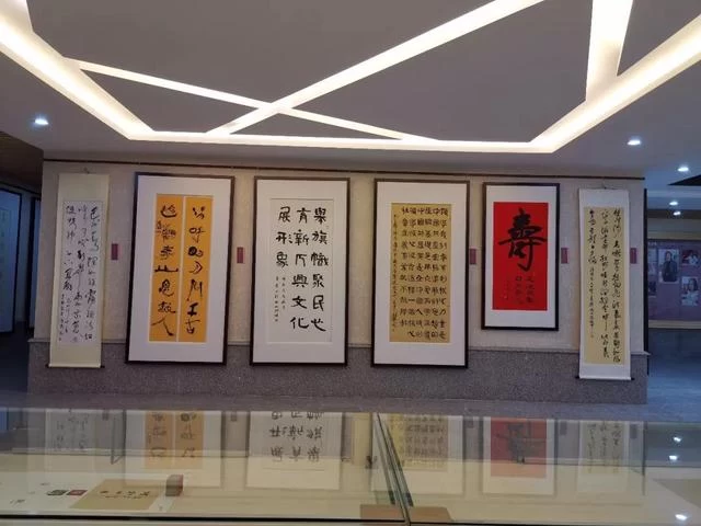 黄品功书法艺术工作室导师、学员作品展开幕(图4)