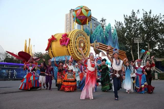 “壮美广西”彩车传递壮乡心声(图2)