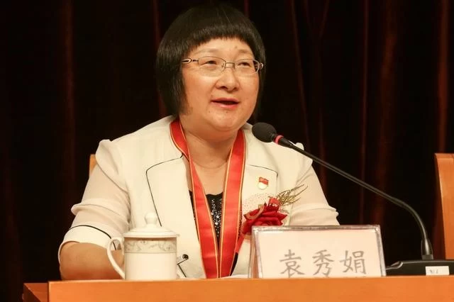 东莞女干部袁秀娟：对妇女儿童工作有独特情怀(图1)