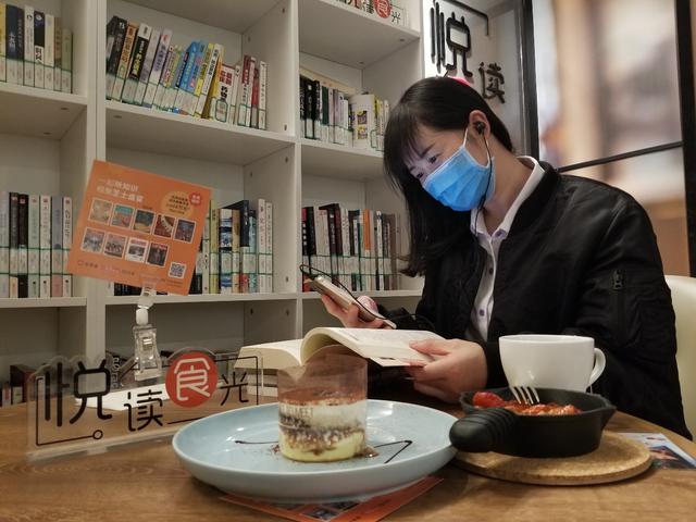 携手三联中读，北京必胜客＂悦读食光＂餐厅融入＂听得见的芝士＂(图3)