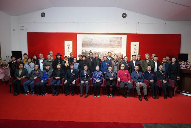 “纪念中国人民志愿军抗美援朝出国作战70周年中朝艺术家交流展”在京举办(图1)