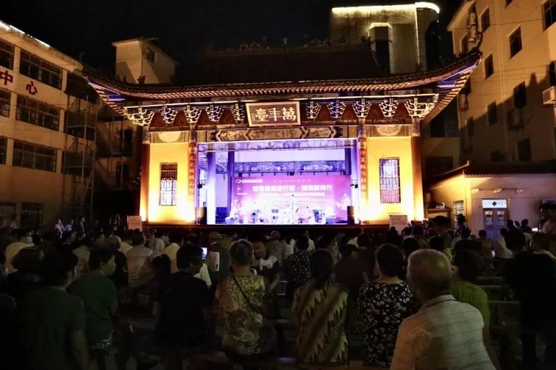 黄梅戏大剧院:点亮黄冈 重启未来——写在黄梅戏大剧院开业运营5周年(图5) 黄梅戏大剧院:点亮黄冈 重启未来——写在黄梅戏大剧院开业运营5周年(图5)