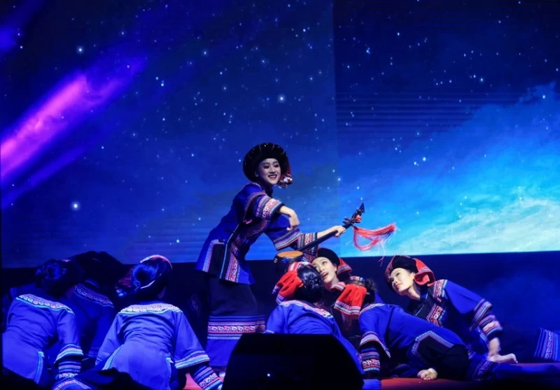 “壮美广西·多彩非遗”——2020广西非遗助力脱贫攻坚和乡村振兴展示展销在京举行(图3) “壮美广西·多彩非遗”——2020广西非遗助力脱贫攻坚和乡村振兴展示展销在京举行(图3)