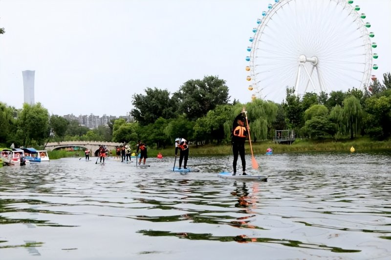浆板运动持续升温，2022桨板国家级教练员培训班（北京站）于龙潭中湖公园圆满结束(图1)