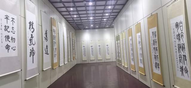 忠道贵法古月新—胡忠贵书法精品展在太原举行(图3)