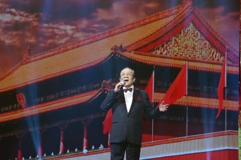 “亲情中华·诵读新时代”朗诵音乐会 金响《我的平凡》唱出不平凡(图1)