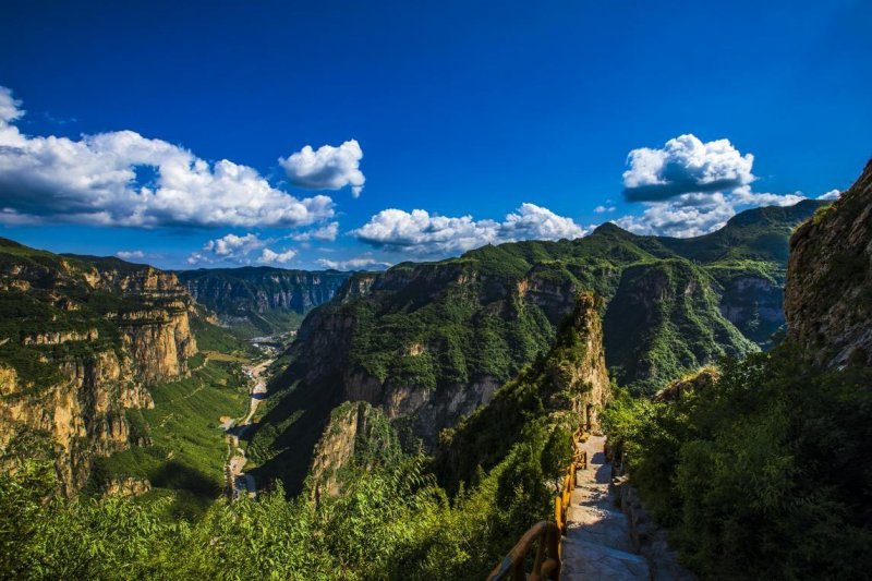 文旅市场强势复苏之年，山西八泉峡在行动(图1)