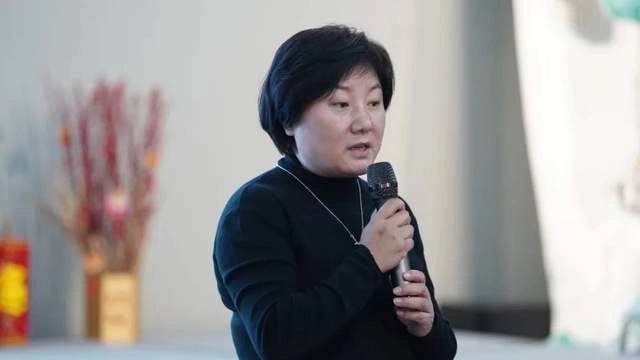 “离火之春——2024当代女艺术家艺术邀请展”艺术沙龙完美收官(图6)
