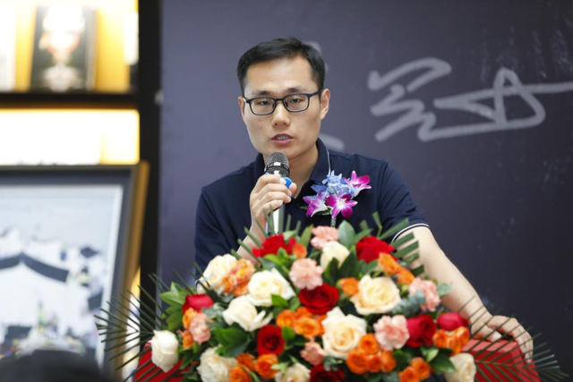 吴冠中限量综合版画精品展暨首发仪式在京举行(图4)