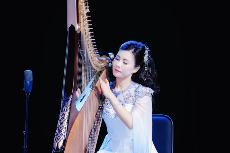“琴岛妙音·箜行天下”吴琳箜篌师生专场音乐会在青岛城阳区举行(图6)