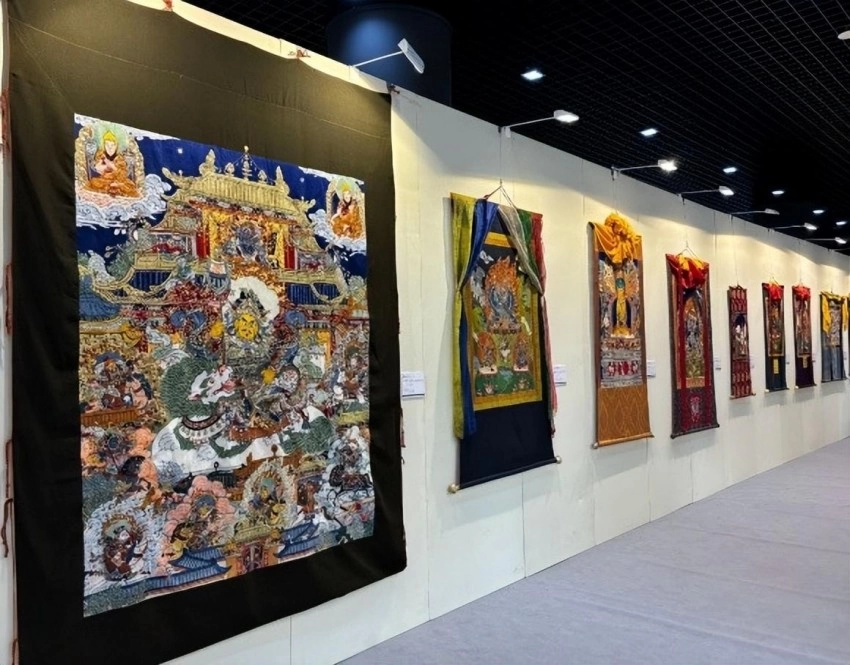 传承匠心 守正创新——西藏工艺美术大师作品展在京展现十年发展硕果(图2)