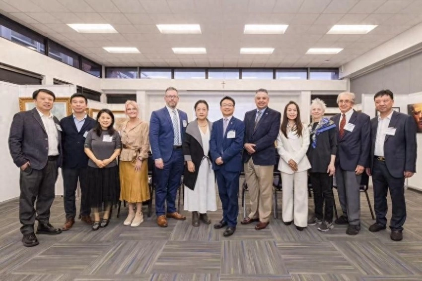 2024“艺术与生命”国际艺术邀请展暨第十届“生命艺术现象学”学术论坛在美国圣彼得大学举行