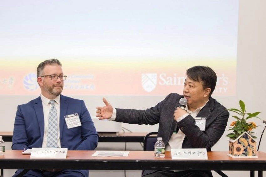 2024“艺术与生命”国际艺术邀请展  暨第十届“生命艺术现象学”学术论坛在美国圣彼得大学举行(图10) 2024“艺术与生命”国际艺术邀请展暨第十届“生命艺术现象学”学术论坛在美国圣彼得大学举行(图10)