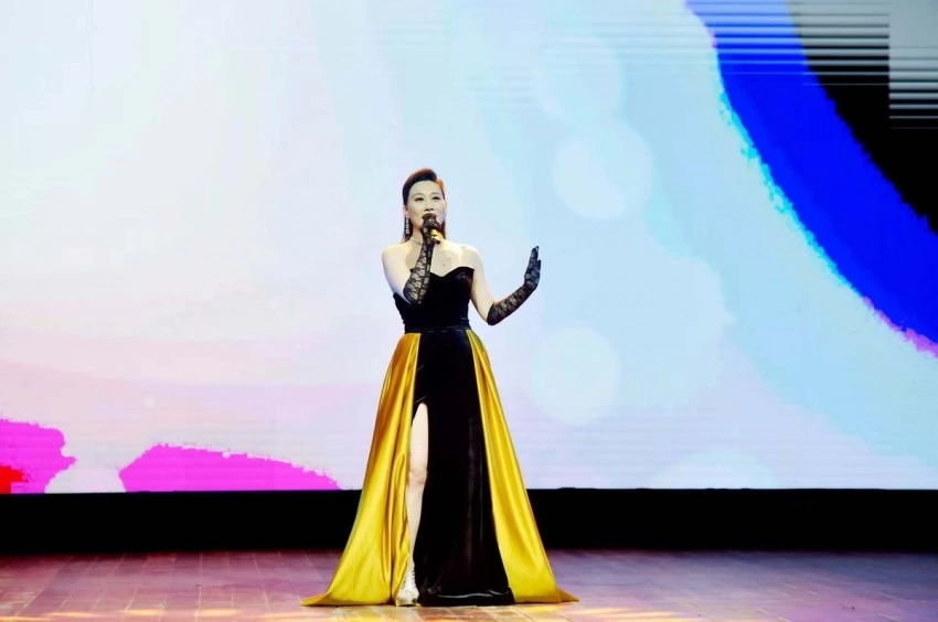 传递乡情乡韵 共赴文艺之约——中国侨联“亲情中华”艺术团走进博茨瓦纳(图2) 传递乡情乡韵 共赴文艺之约——中国侨联“亲情中华”艺术团走进博茨瓦纳(图2)