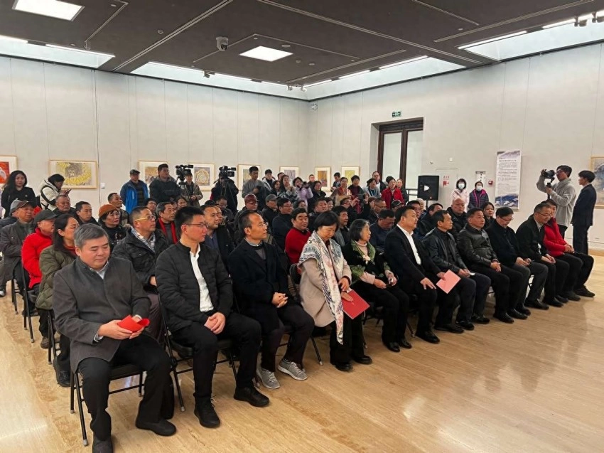 “逐梦丹青，笔墨传情——王德舜、魏鸿蕴画展”在中国美术馆开幕