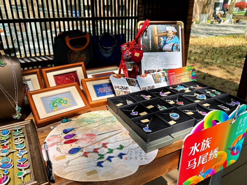 谷雨时节，非遗正青春——中国传媒大学文化产业管理学院以青春之力激活非遗(图4)