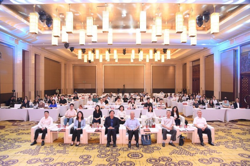凝聚多方智慧，共筑婚育友好社会新生态——2025首届婚育友好主题论坛在京举办