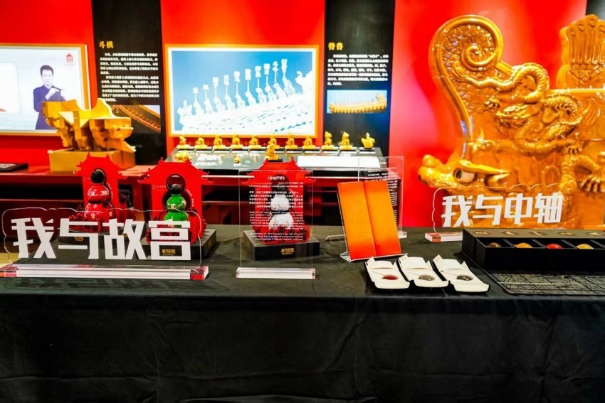 重庆城口“忘我”漆艺作品展在京启幕,百余件残疾人非遗作品亮相故宫博物院(图6) 重庆城口“忘我”漆艺作品展在京启幕,百余件残疾人非遗作品亮相故宫博物院(图6)