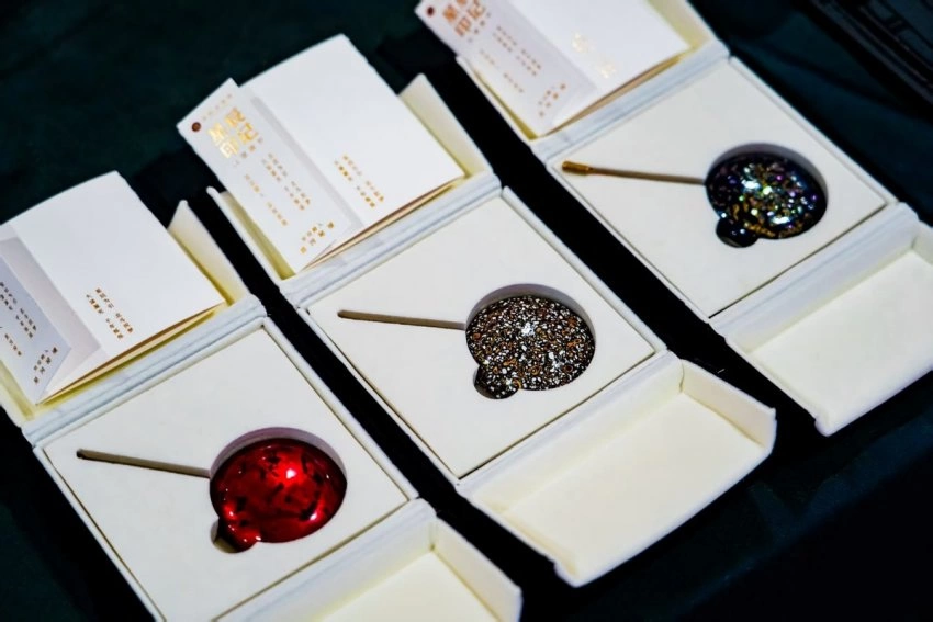 重庆城口“忘我”漆艺作品展在京启幕,百余件残疾人非遗作品亮相故宫博物院(图10) 重庆城口“忘我”漆艺作品展在京启幕,百余件残疾人非遗作品亮相故宫博物院(图10)