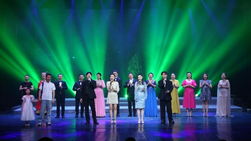 艺术之光照亮童心，文化自信铸就未来——青岛市歌舞剧院首届高雅艺术走近青少年展演季成功举办(图10)