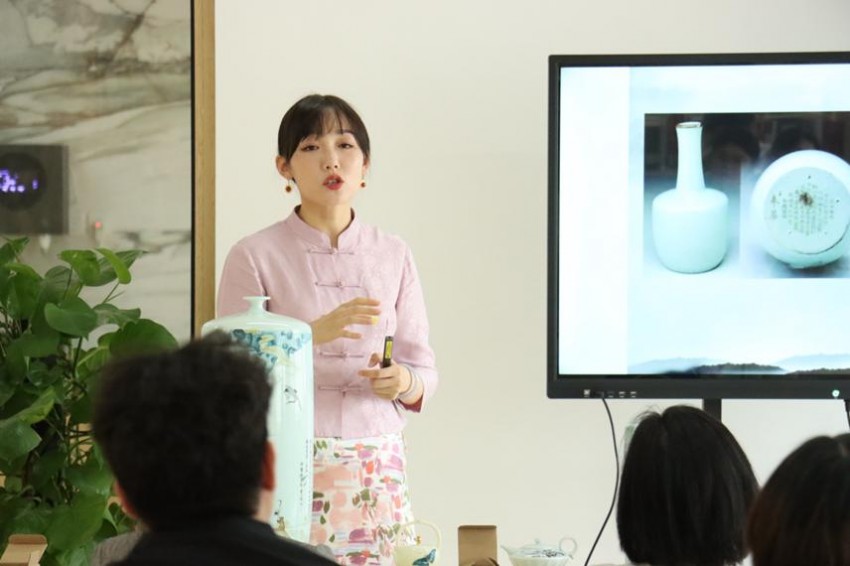 “刀笔镌瓷谢师恩”非遗刻瓷茶罐制作体验活动举办(图3)