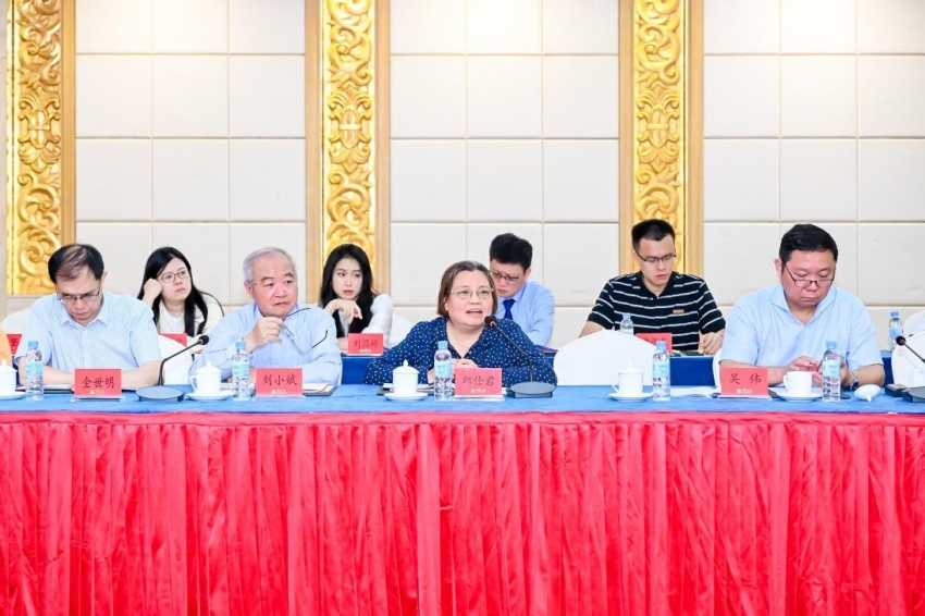 纪录电影《国医魂·邓铁涛》剧本研讨会在广州举行(图16)
