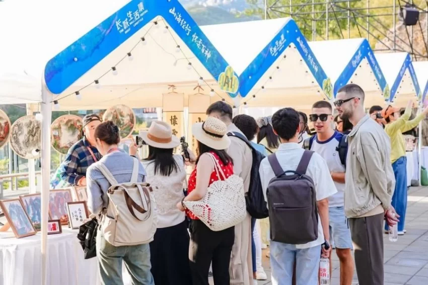 2025怀柔国潮文化季戏剧市集亮相黄花城水长城(图10)