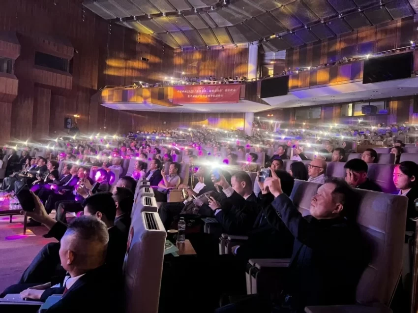 家国情 团圆情——中国侨联“亲情中华”慰侨演出走进沙特阿拉伯(图3)