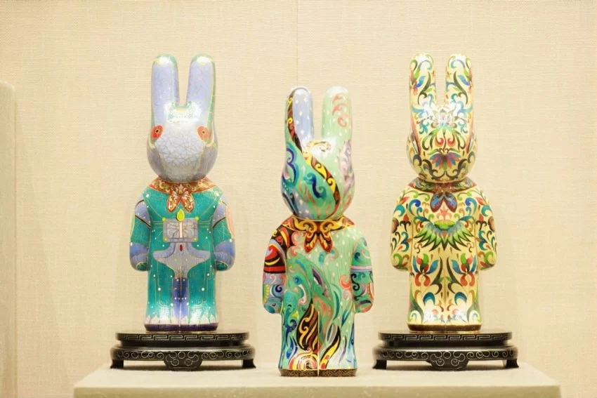 北京国际珐琅艺术创作与交流展暨第十三届北京工艺美术学术研讨会举办(图8)